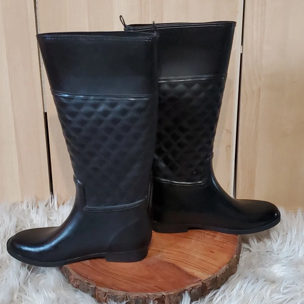 Merona Barbara Quilted Tall Black Rainboots.